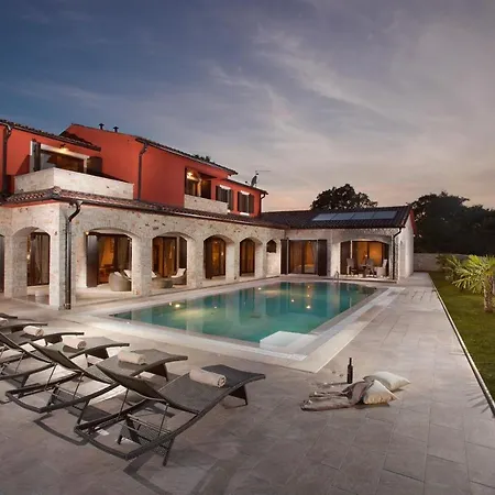 Monaco Villa Svetvincenat
