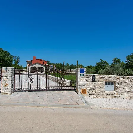 Villa Monaco