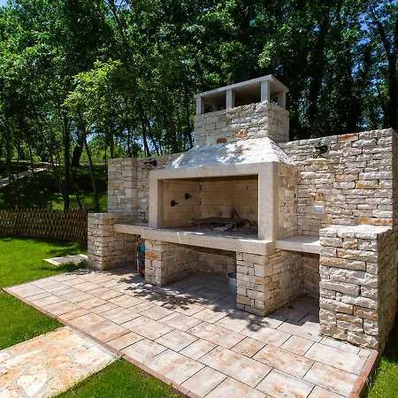 Monaco Villa *