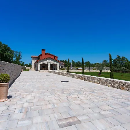 Villa Monaco